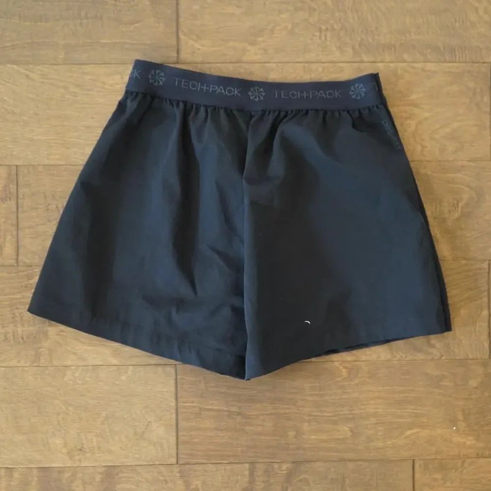 Nike Tech Pack Womens Skort XS Black High Rise Wraparound Cargo Pocket